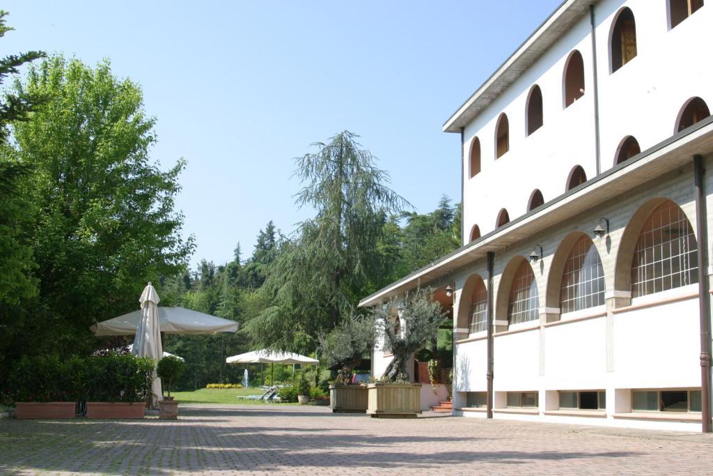 Hotel Missirini Fratta Terme Bagian luar foto